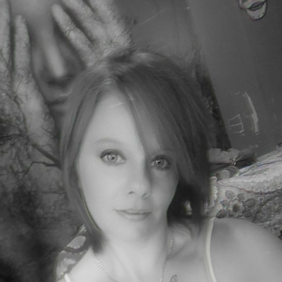 Meet your Posher, Shanna - Picture 1 of 1